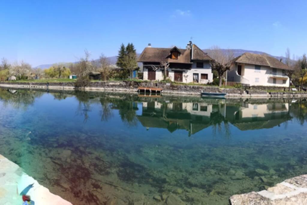 Le Portougais, Chalet A Chanaz, La Petite Venise Savoyarde 외부 사진