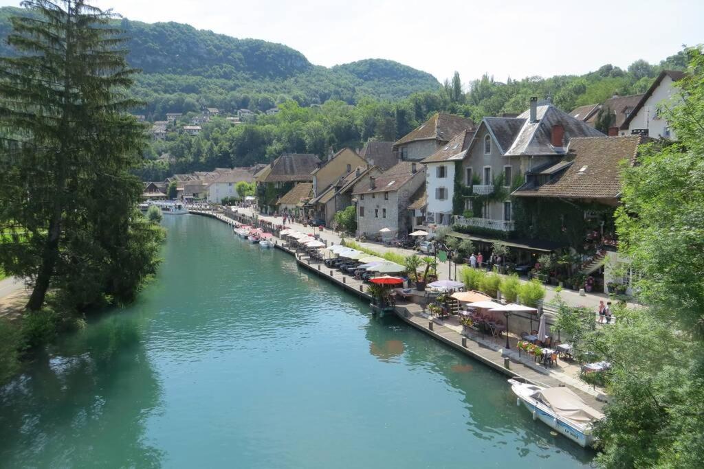 Le Portougais, Chalet A Chanaz, La Petite Venise Savoyarde 외부 사진